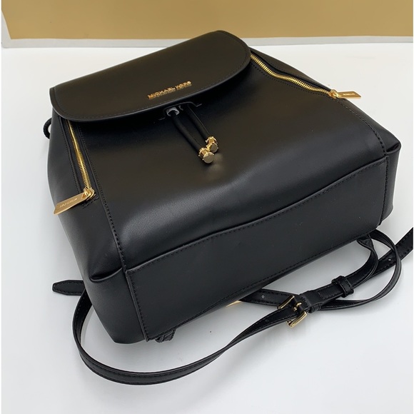 MICHAEL KORS PHOEBE MEDIUM FLAP DRAWSTRING BACKPACK BLACK COLOR - Picture 4 of 16